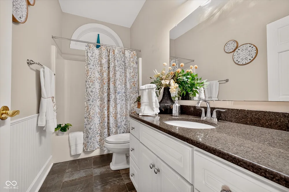 8693 800 E Sheridan, IN 46069