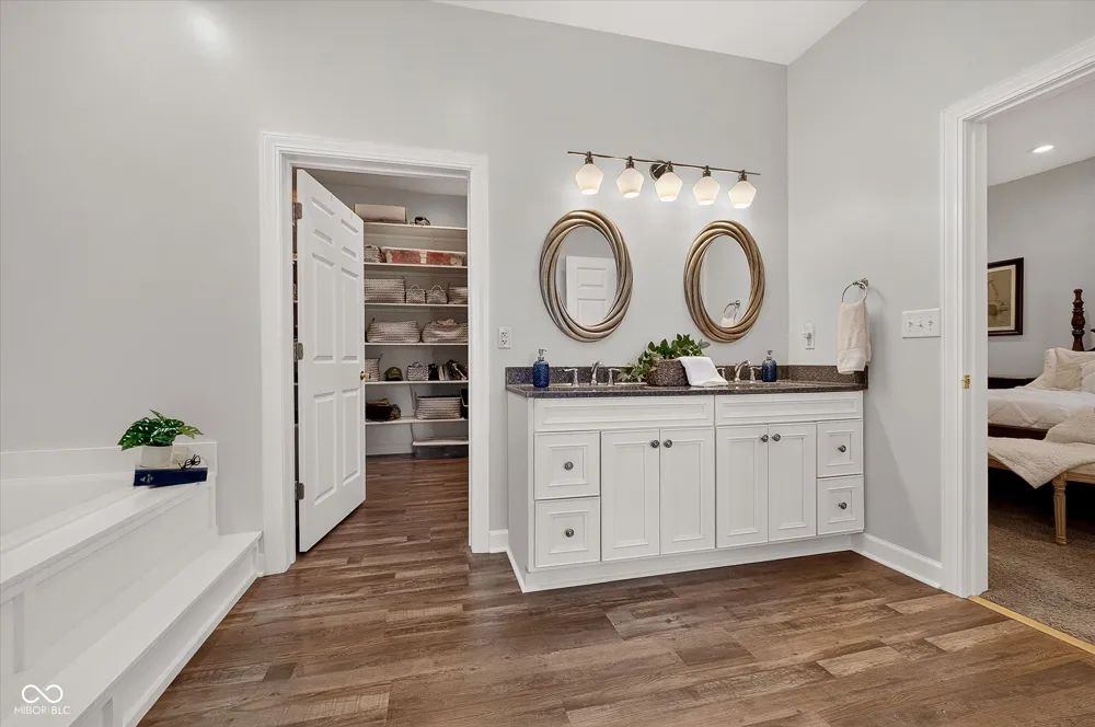 8693 800 E Sheridan, IN 46069