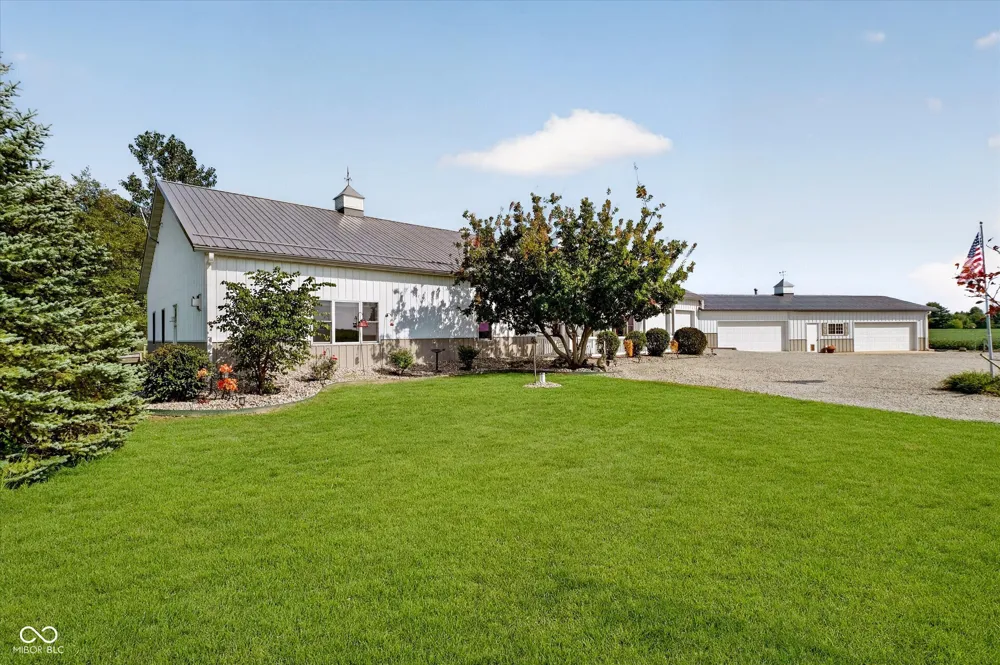 8693 800 E Sheridan, IN 46069
