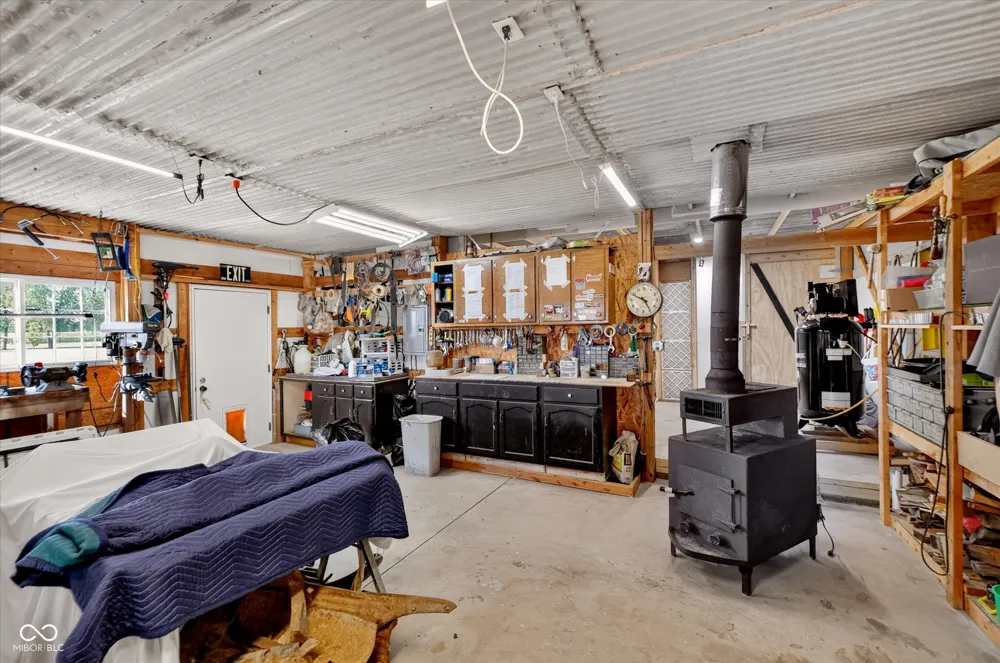 8693 800 E Sheridan, IN 46069