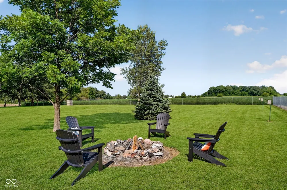 8693 800 E Sheridan, IN 46069