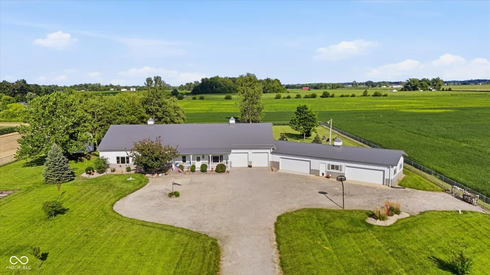 8693 800 E Sheridan, IN 46069