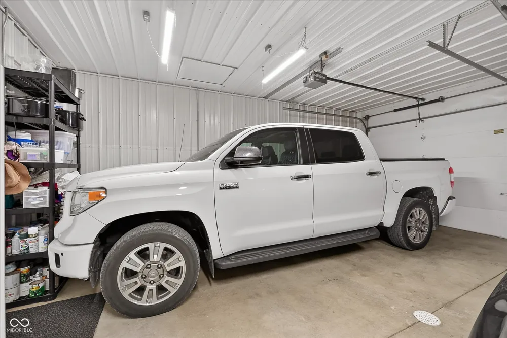 8693 800 E Sheridan, IN 46069
