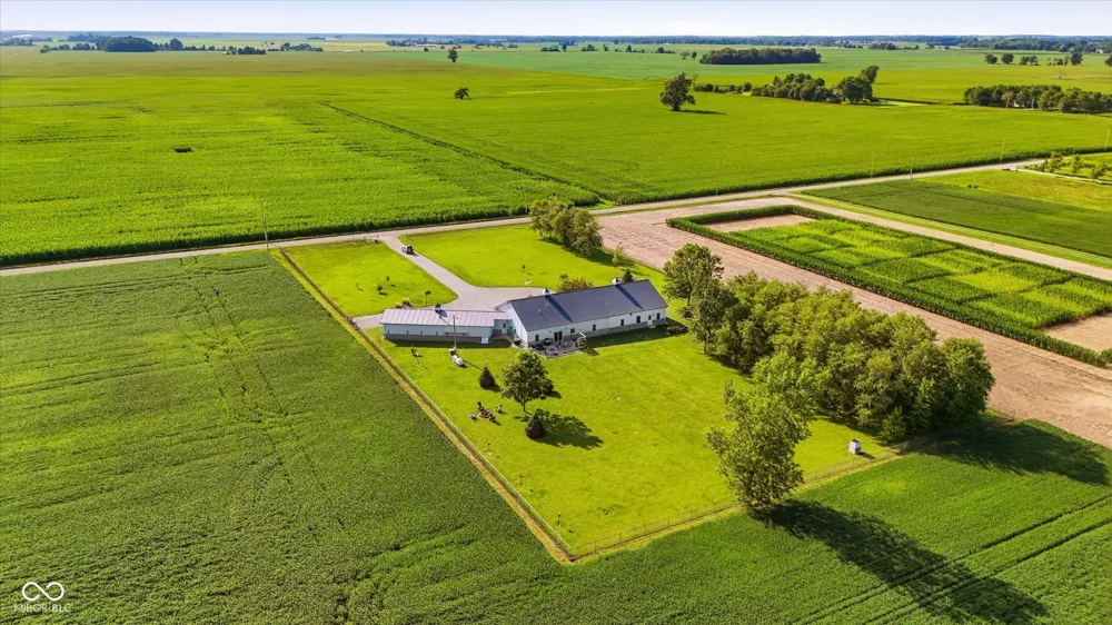 8693 800 E Sheridan, IN 46069