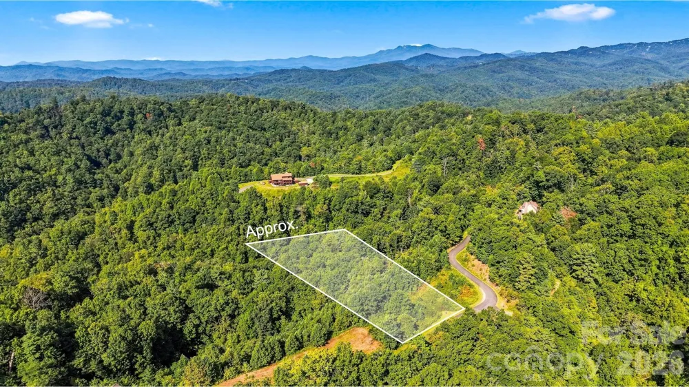 000 Roca Vista Drive #533 Lenoir, NC 28645