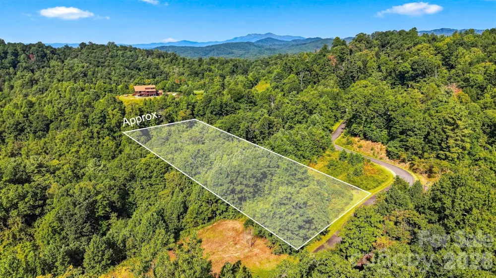 000 Roca Vista Drive #533 Lenoir, NC 28645