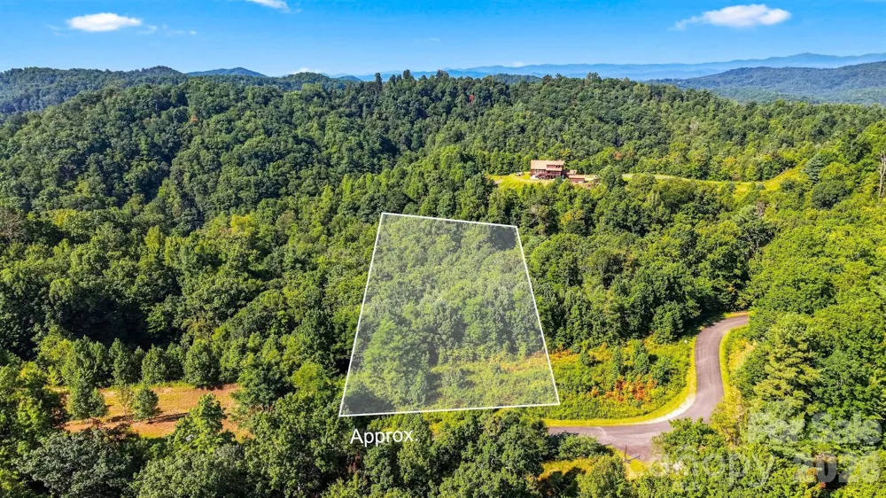 000 Roca Vista Drive #533 Lenoir, NC 28645