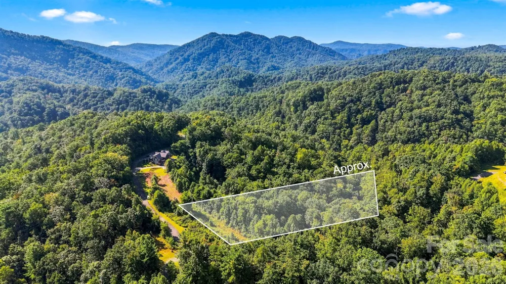 000 Roca Vista Drive #533 Lenoir, NC 28645