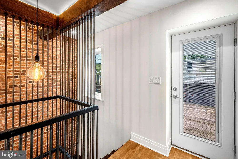 2723 MILES AVENUE Baltimore, MD 21211