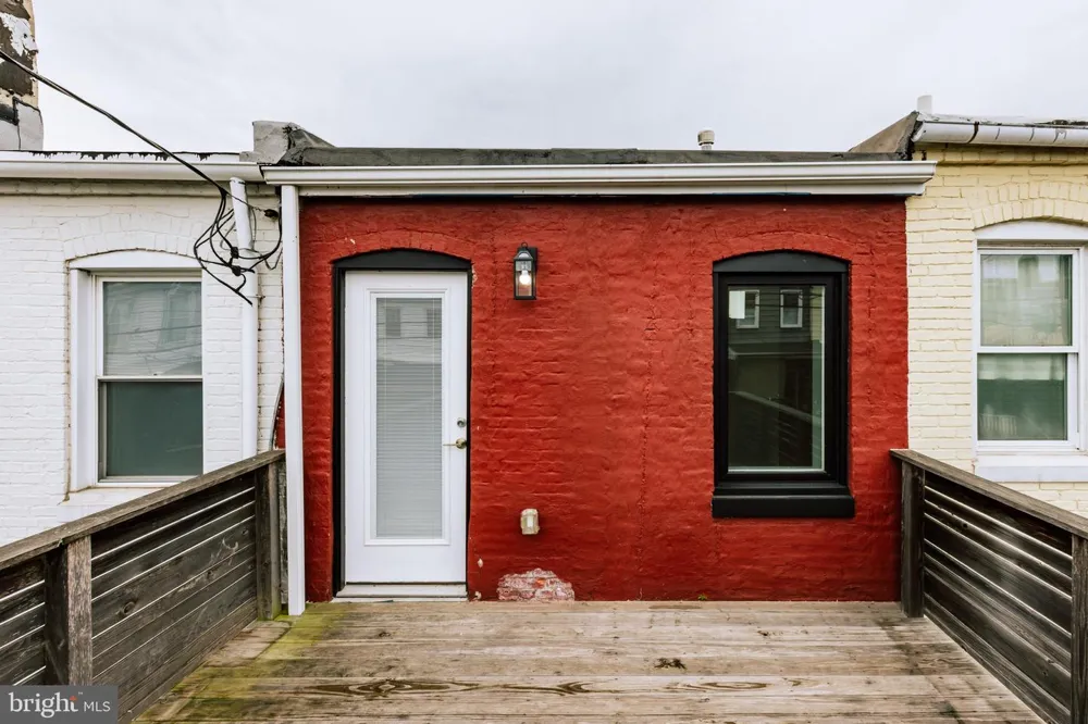 2723 MILES AVENUE Baltimore, MD 21211