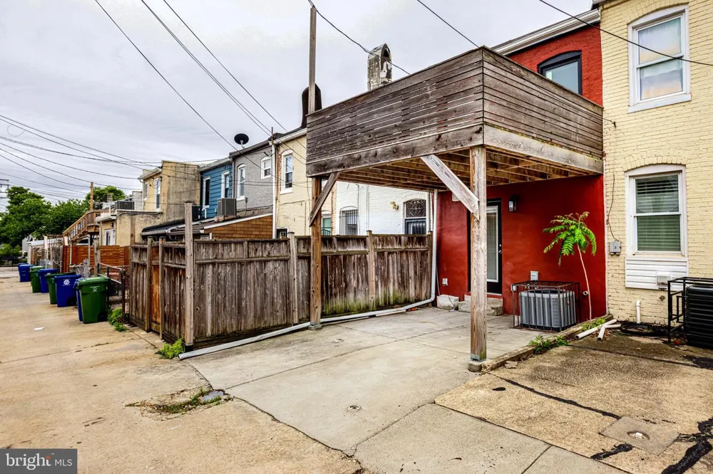 2723 MILES AVENUE Baltimore, MD 21211
