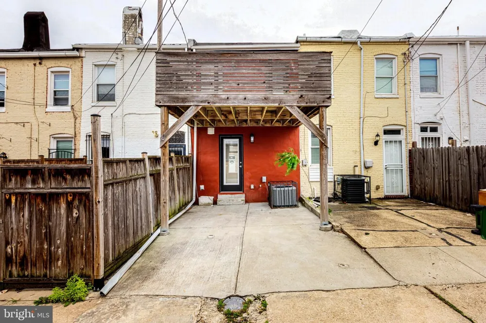 2723 MILES AVENUE Baltimore, MD 21211