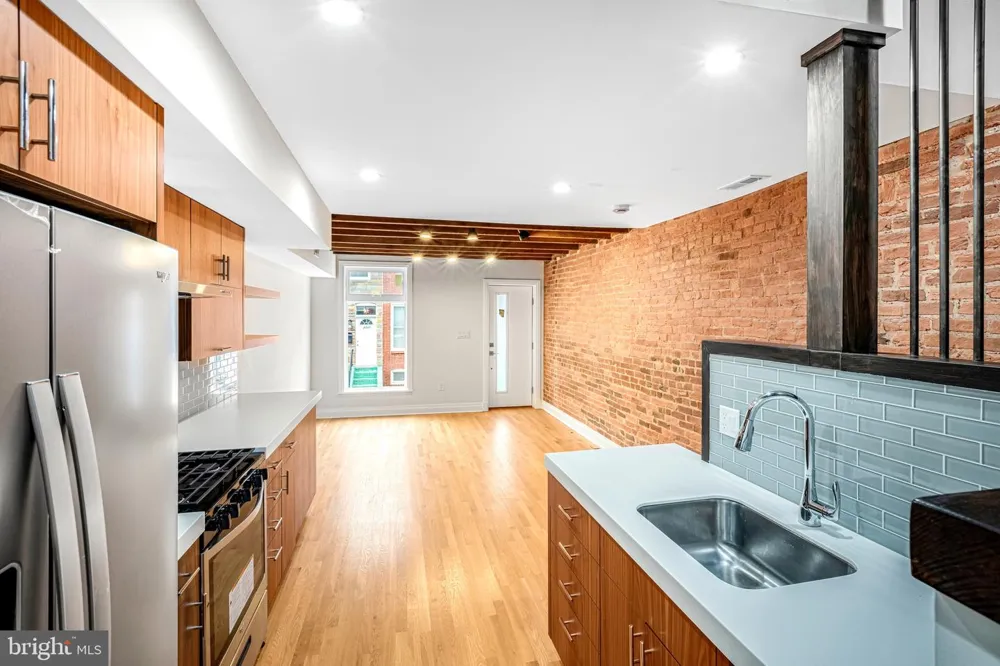 2723 MILES AVENUE Baltimore, MD 21211