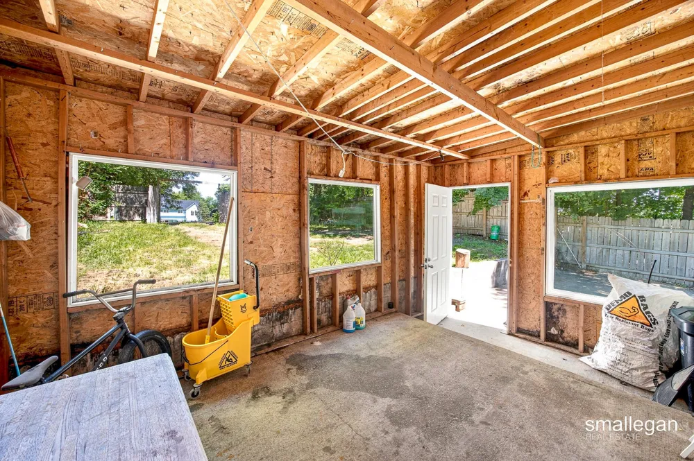 413 Breens Court SW Grand Rapids, MI 49503