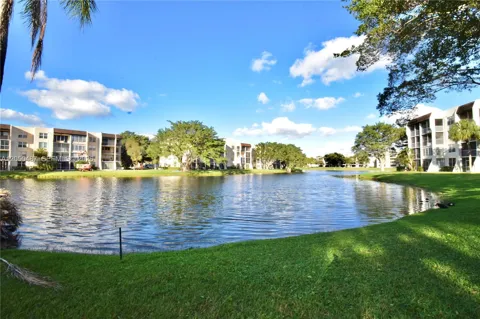 9311 Orange Grove Dr #411
