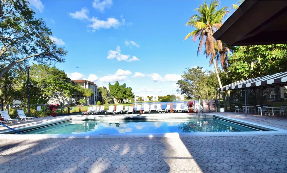 9311 Orange Grove Dr #411 Davie, FL 33324