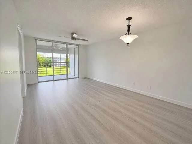9311 Orange Grove Dr #411 Davie, FL 33324