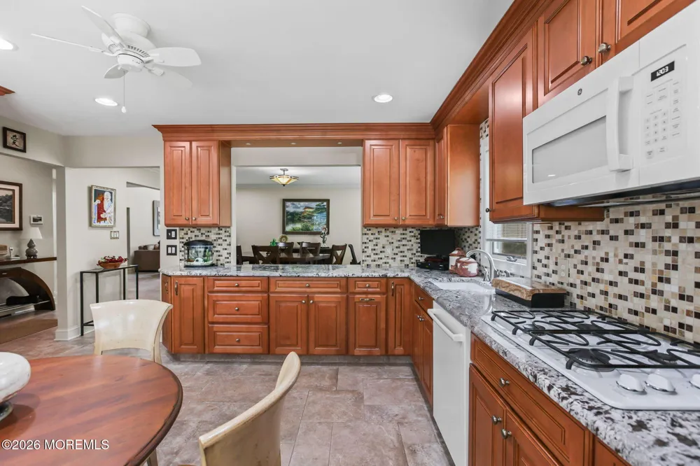 65 Murray Hill Terrace Marlboro, NJ 07746