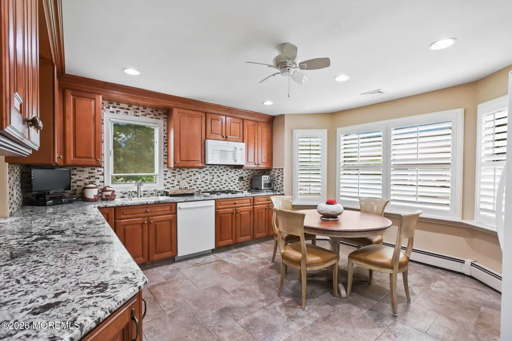 65 Murray Hill Terrace Marlboro, NJ 07746