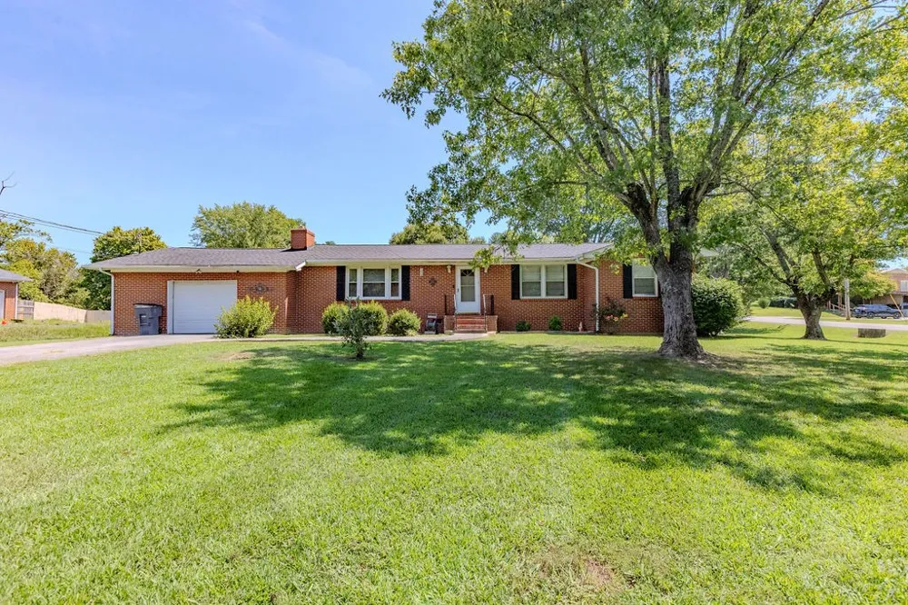 100 Franklin St McMinnville, TN 37110