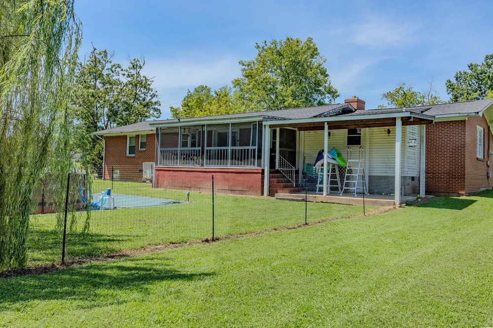 100 Franklin St McMinnville, TN 37110