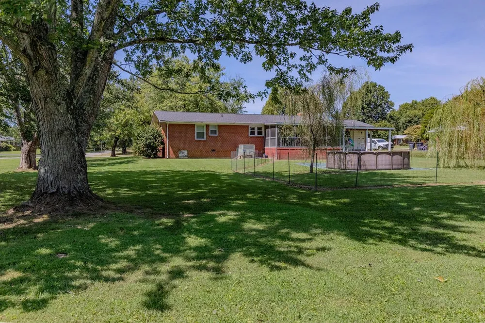 100 Franklin St McMinnville, TN 37110