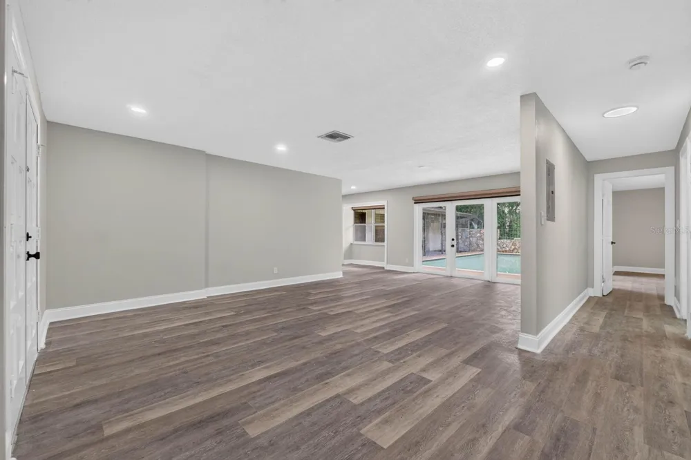 Address Not Shown Dover, FL 33527