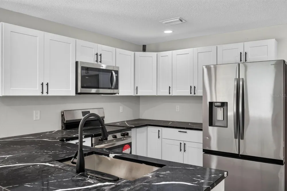 Address Not Shown Dover, FL 33527