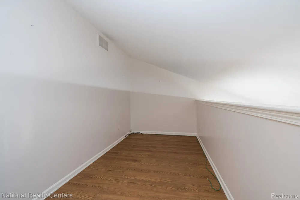 50298 Helfer Boulevard Wixom City, MI 48393