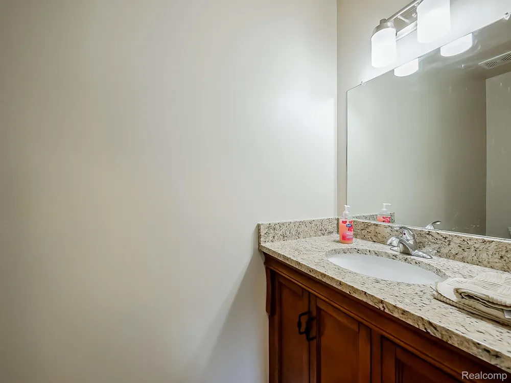 2191 Barclay Avenue Shelby Charter Township, MI 48317