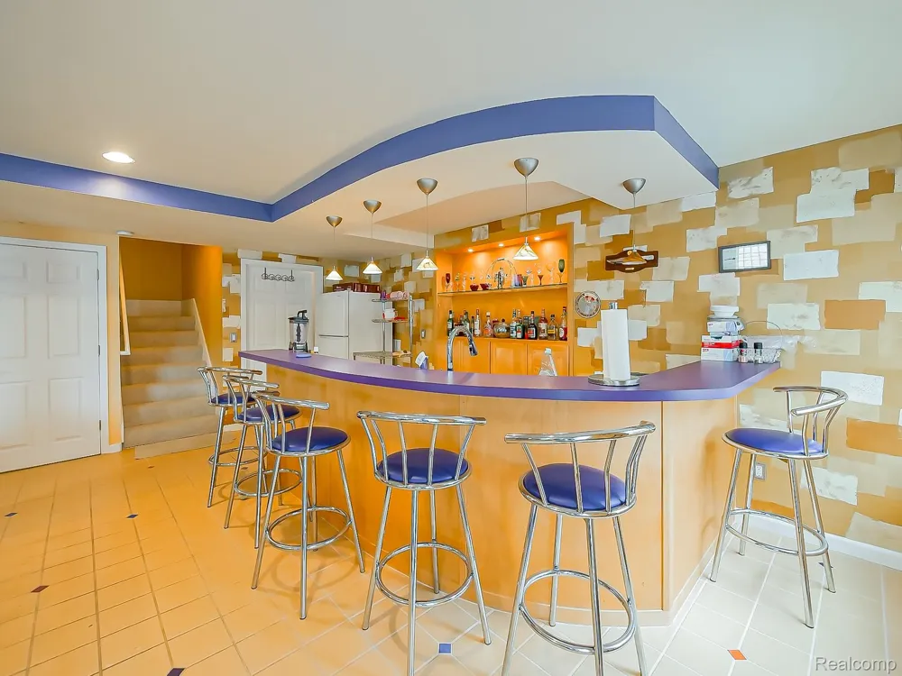 2191 Barclay Avenue Shelby Charter Township, MI 48317