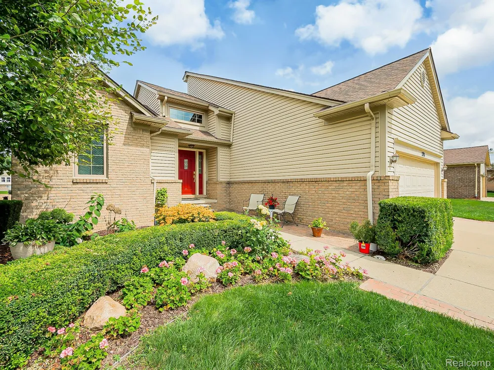 2191 Barclay Avenue Shelby Charter Township, MI 48317