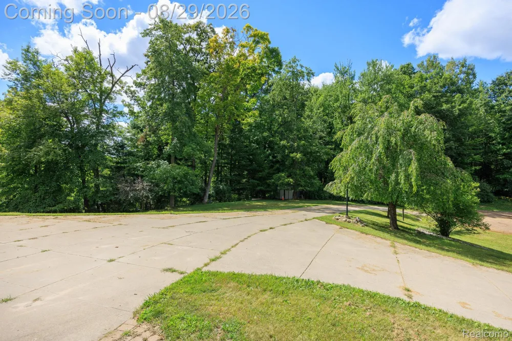 2550 Birch Grove Court Addison Township, MI 48370