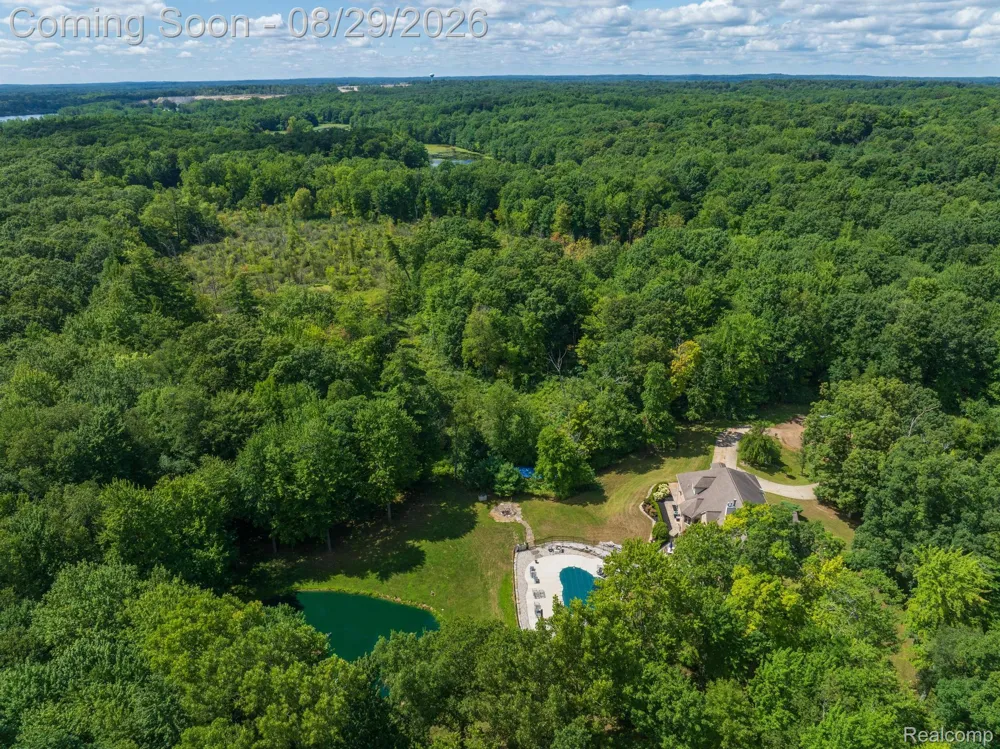 2550 Birch Grove Court Addison Township, MI 48370