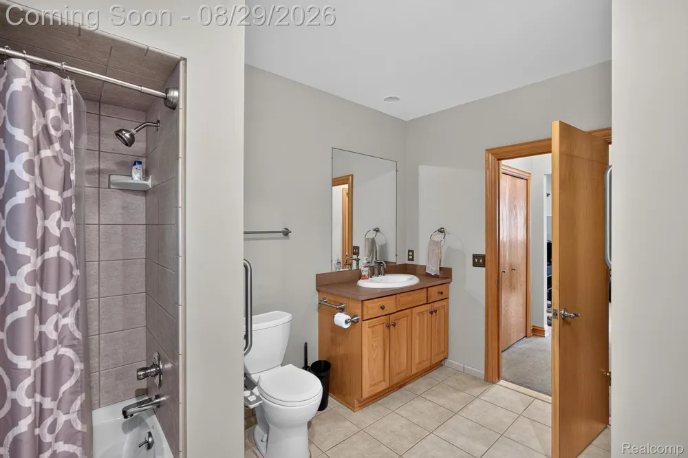2550 Birch Grove Court Addison Township, MI 48370