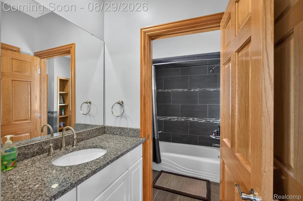 2550 Birch Grove Court Addison Township, MI 48370
