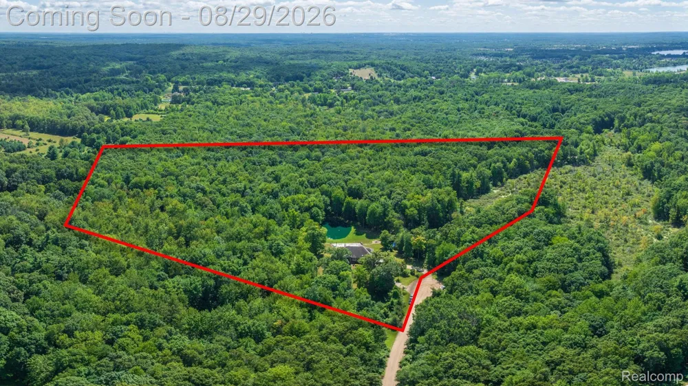 2550 Birch Grove Court Addison Township, MI 48370