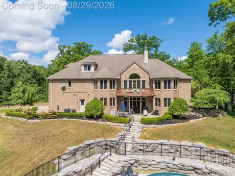 2550 Birch Grove Court
