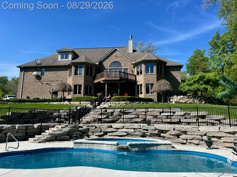 2550 Birch Grove Court Addison Township, MI 48370