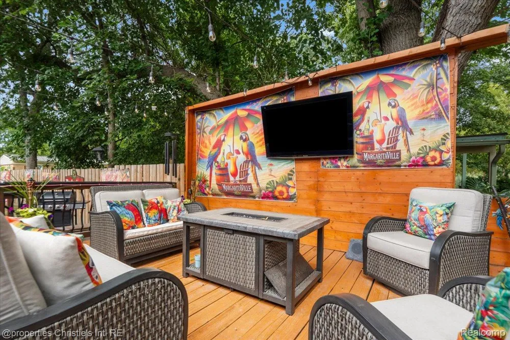 14400 Oak Park Boulevard Oak Park City, MI 48237