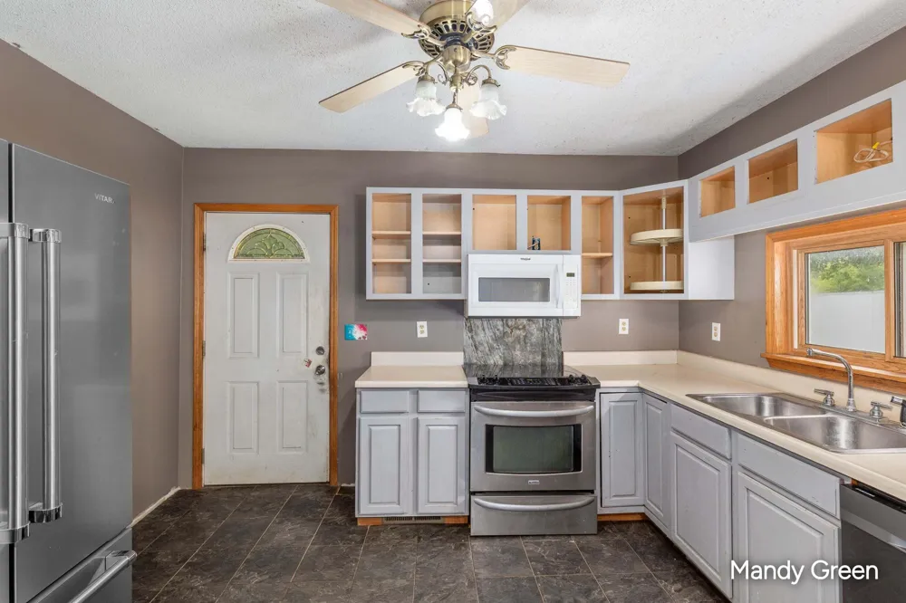 113 W Maple Street Unknown, MI 48811