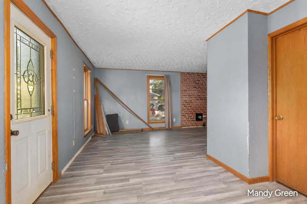 113 W Maple Street Unknown, MI 48811