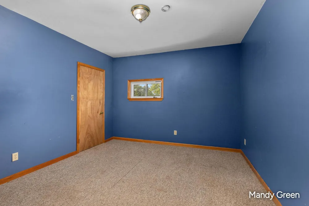 113 W Maple Street Unknown, MI 48811