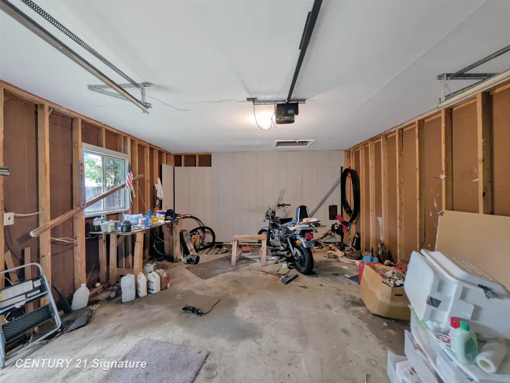 1608 Oakley Street Saginaw City, MI 48602