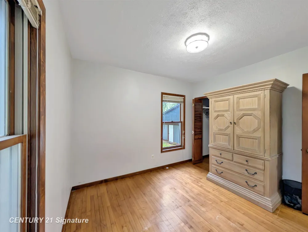1608 Oakley Street Saginaw City, MI 48602