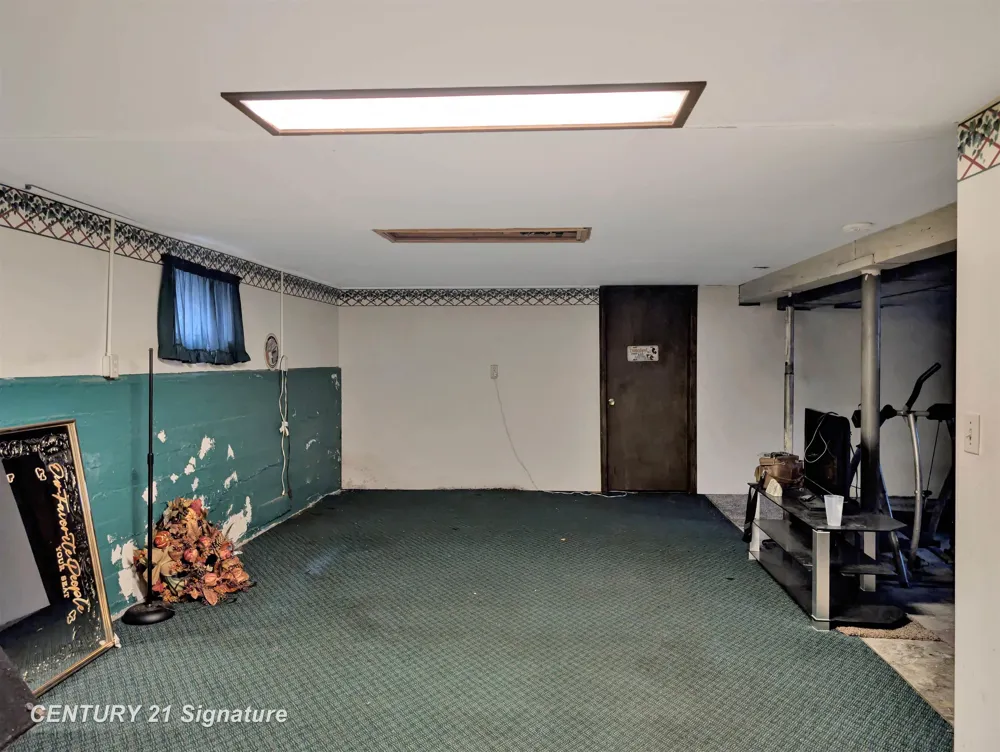 1608 Oakley Street Saginaw City, MI 48602