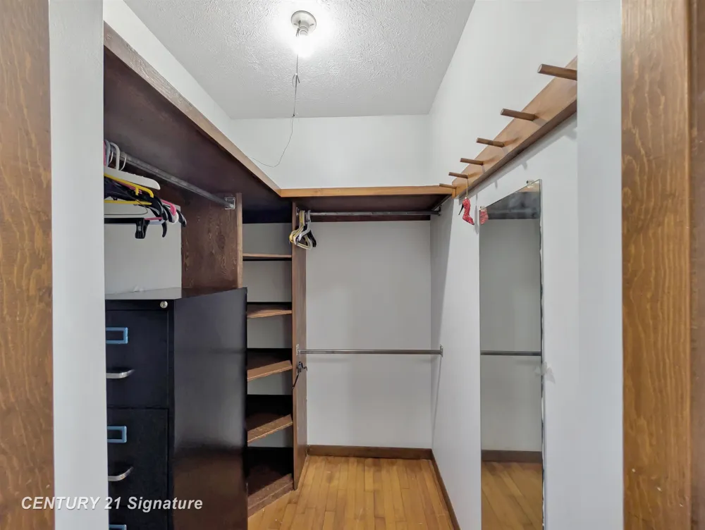 1608 Oakley Street Saginaw City, MI 48602