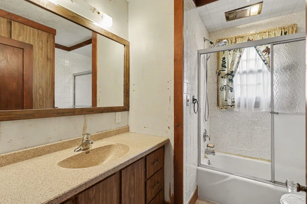 1007 Huron Road Fraser Township, MI 48634