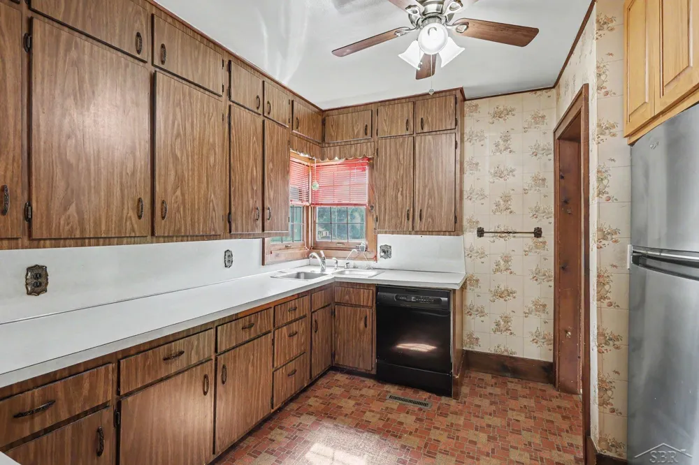 1007 Huron Road Fraser Township, MI 48634