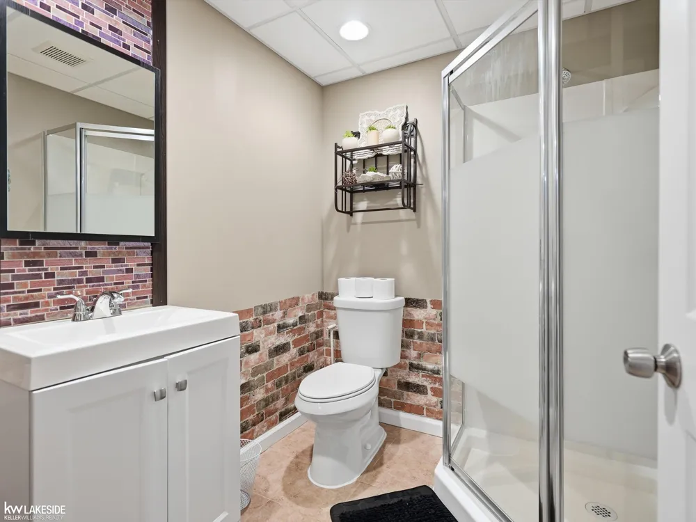 50494 Commons Drive Macomb Township, MI 48042